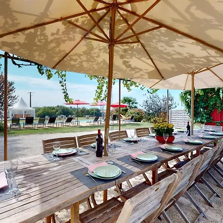 Le Domaine Des Fargues Feriehus *